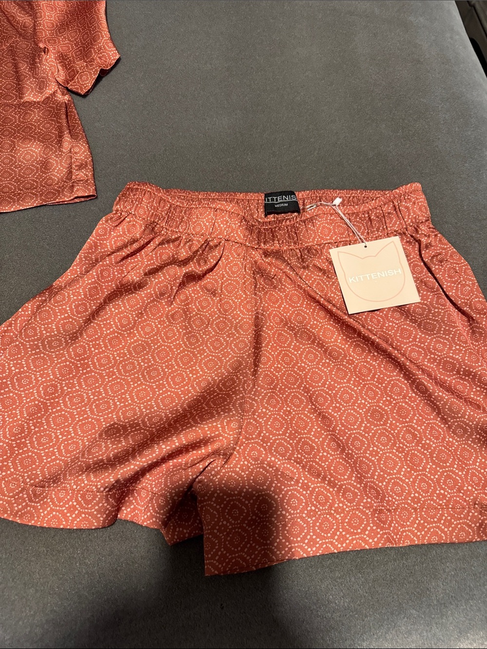 NWT Kittenish Rust Printed Button-Front Short Set - Picture 5 of 8